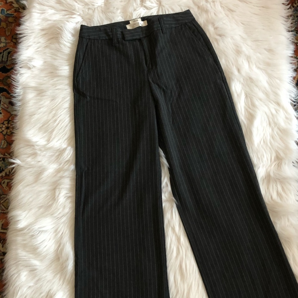 NWOT Old Navy Pin Strip Stretch Trouser Pants 2 Rg